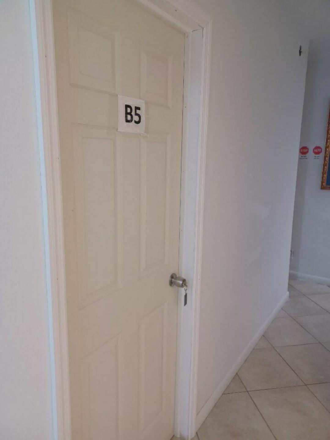 B5 Best Value On Private Bedroom With Private Bathroom In Little Havana, Miami Exterior photo